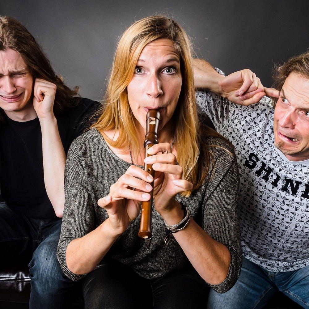 JustBrill!-unplugged Promofoto quer Flöte